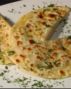 Быстрые чебуреки с брынзой