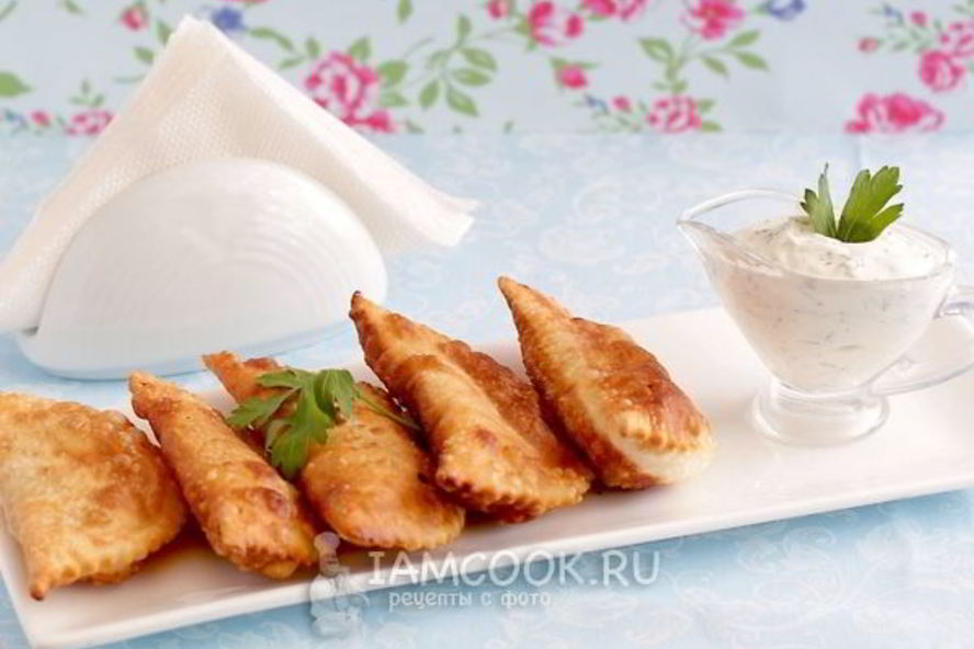 Рецепт чебуреков с творогом и зеленью