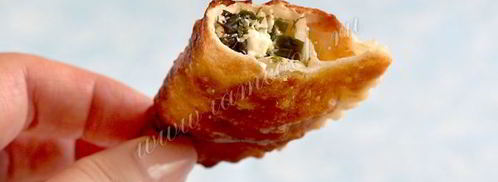 чебуреки с творогом и зеленью. Шаг 10