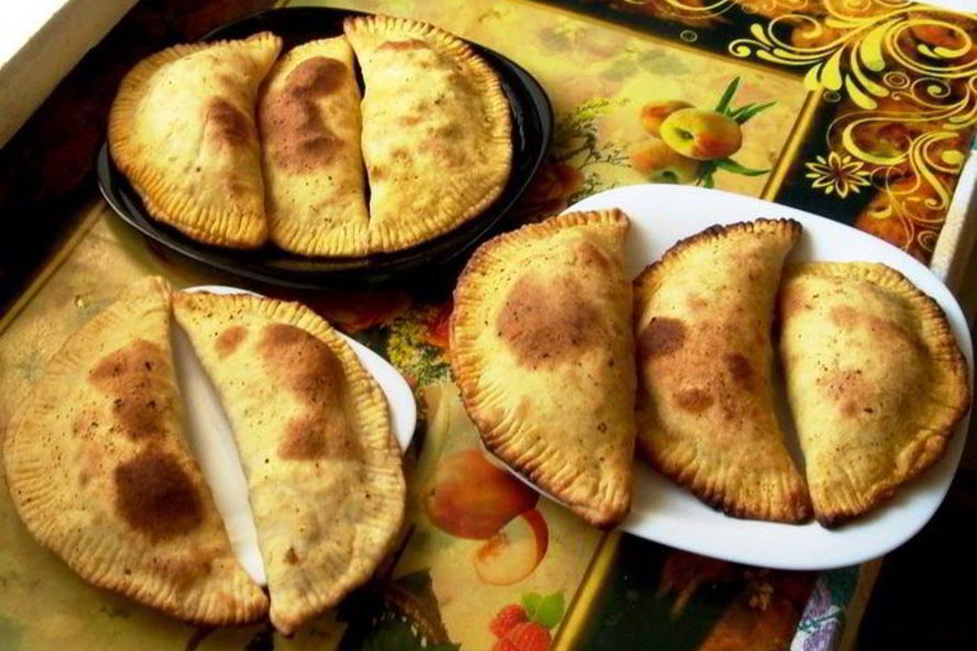 Рецепт крымских печеных чебуреков