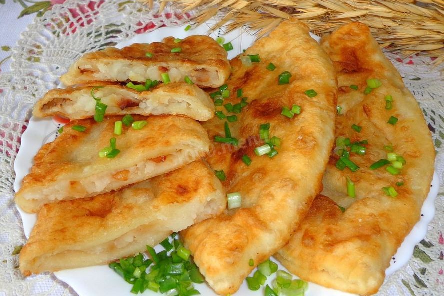 Рецепт постных чебуреков с картошкой