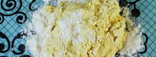 тесто для чебуреков на кефире. Шаг 7