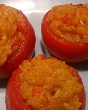 Фаршированные помидоры и перцы по-гречески