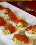 Яйца фаршированные красной икрой