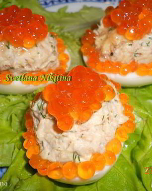 Яйца фаршированные тунцом