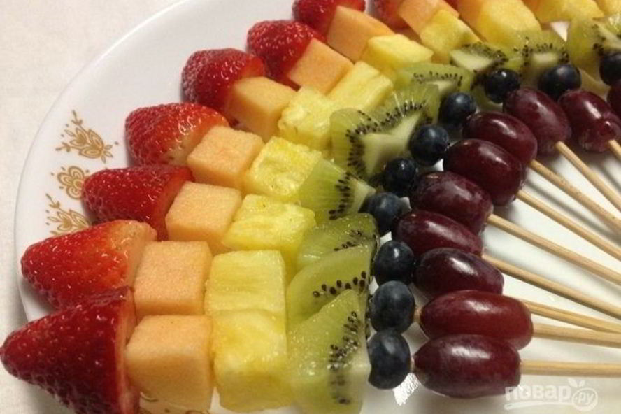 Рецепт канапе из фруктов