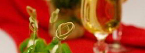 канапе с моцареллой к шампанскому. Шаг 4