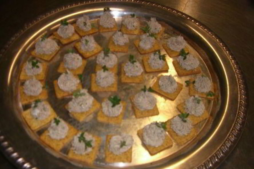 Рецепт канапе с муссом из лосося