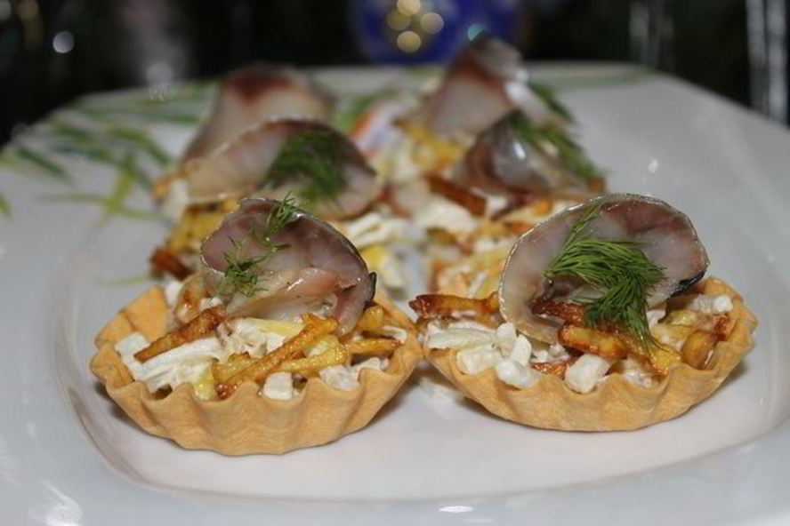 Рецепт канапе с сельдью