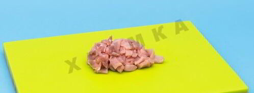 омлет микс со свининой и помидорами черри. Шаг 2