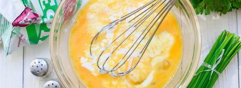 омлет на кефире. Шаг 2