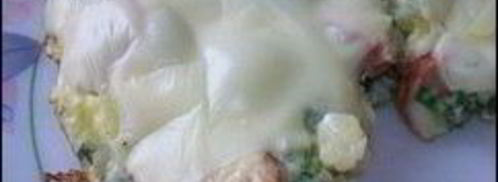 омлет с картошкой, сосисками, зеленью и плавлеными сырками в духовке. Шаг 15