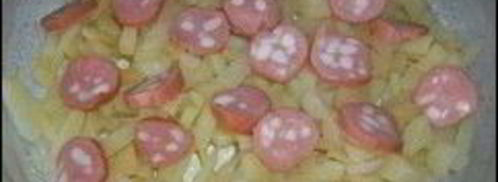 омлет с картошкой, сосисками, зеленью и плавлеными сырками в духовке. Шаг 9