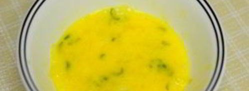 омлет с хлебом и сыром. Шаг 2