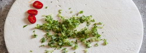 омлет с цветной капустой на сковороде. Шаг 4