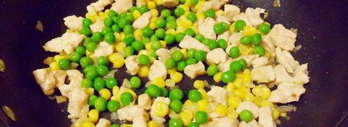 омурайсу , японский омлет с начинкой. Шаг 7