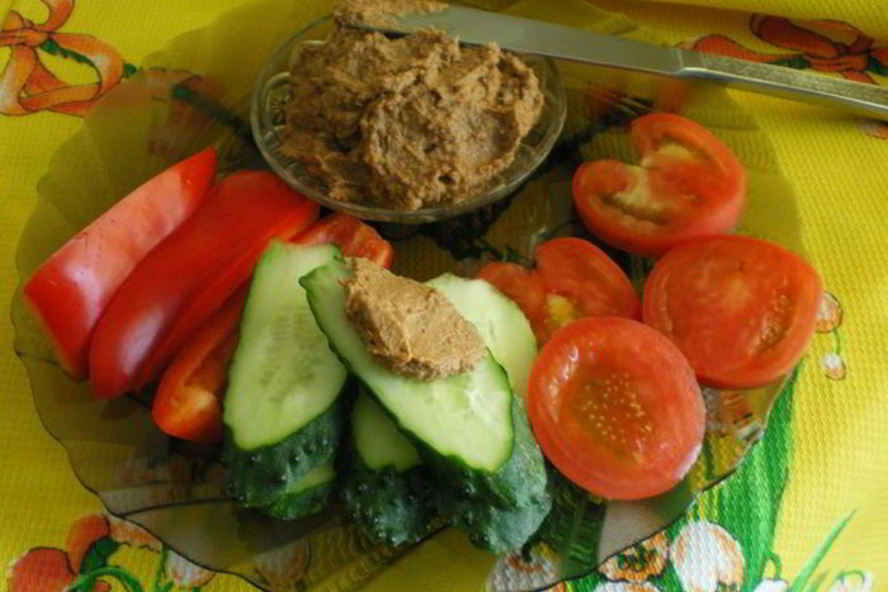 Рецепт паштета из чечевицы с орехами и черносливом