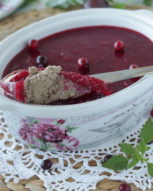 Паштет куриный со сливово-клюквенным желе