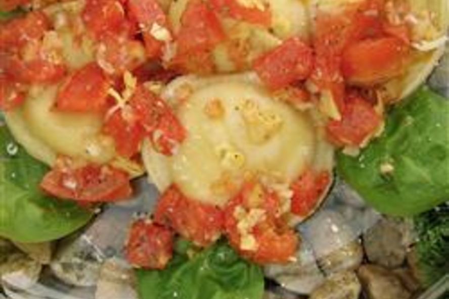 Рецепт равиолей с помидорами и маринованными артишоками