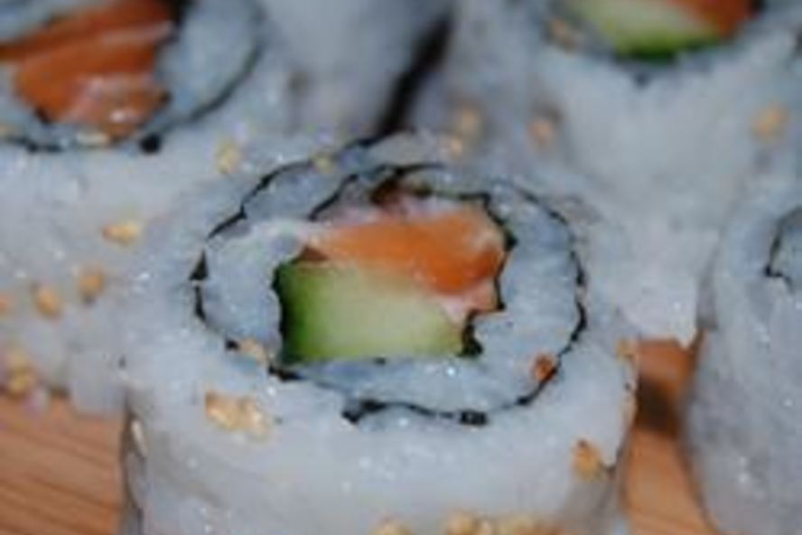 Рецепт домашних суш-роллов с копченой семгой