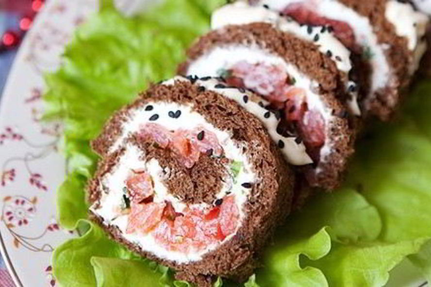 Рецепт хлебных роллов с сыром и форелью