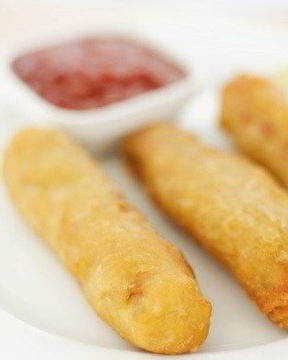 Китайские весенние роллы с креветками и бобовыми проростками