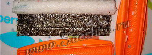 роллы калифорния с креветками и крабовым мясом. Шаг 6