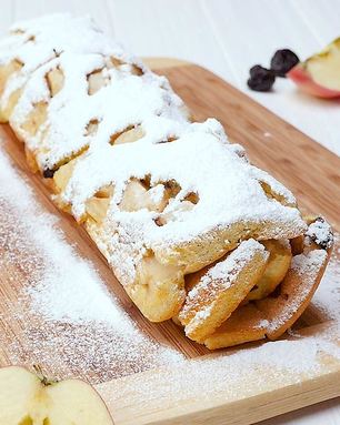 Домашний рулет с фруктами