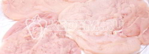 куриный рулет с укропом и брусникой. Шаг 2