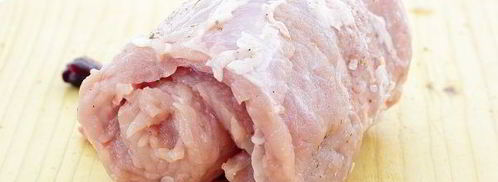 мясной рулет с вяленой клюквой. Шаг 8