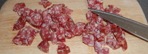 рулет из индейки с салями. Шаг 3