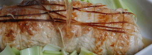 рулет из индейки с салями. Шаг 9