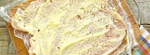 рулет из цесарки с грибами и сыром. Шаг 3