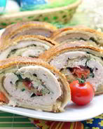 Рулет с курицей и помидорами