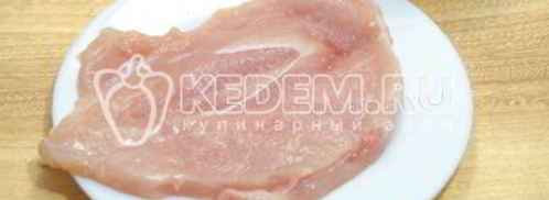 рулетики из куриного филе с начинкой. Шаг 2