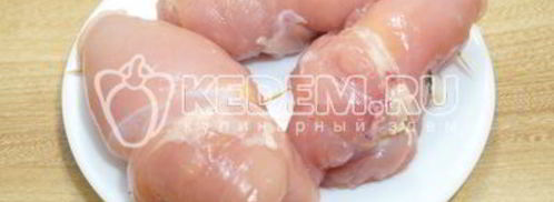 рулетики из куриного филе с начинкой. Шаг 5