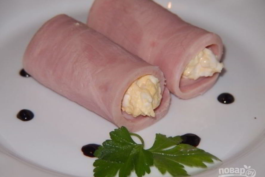 Рецепт рулетиков из ветчины с сырной начинкой