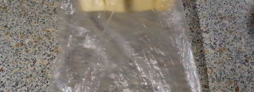 сырный рулет с сухофруктами и орехами. Шаг 3