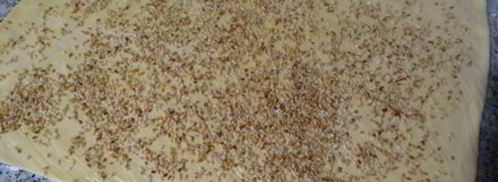 сырный рулет с сухофруктами и орехами. Шаг 7