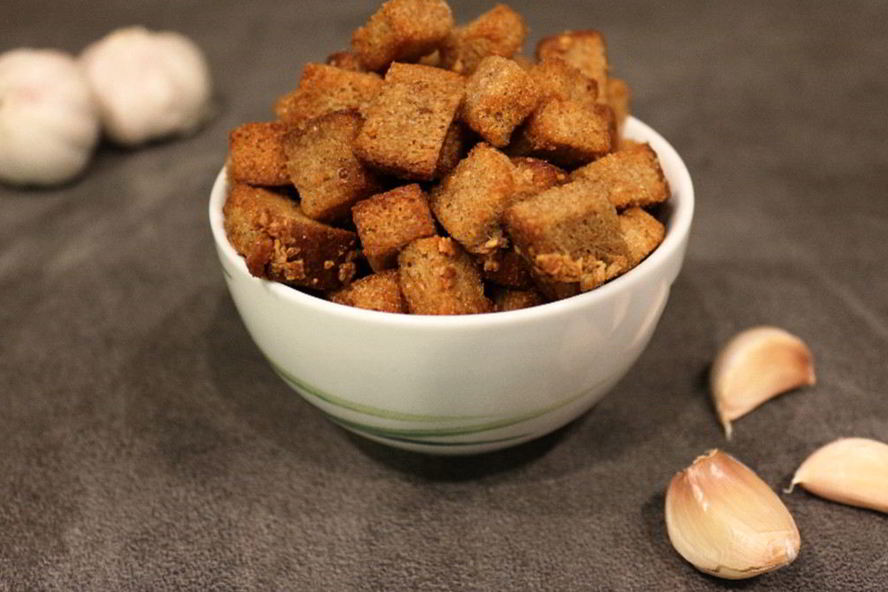 Рецепт сухариков с чесноком