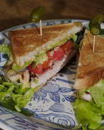 Классический клаб-сэндвич с домашним майонезом