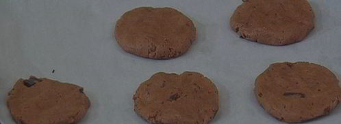 шоколадные сэндвичи с фисташковым мороженым. Шаг 16