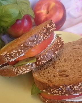 Сэндвич с нектарином