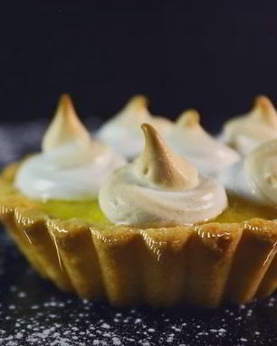 Лимонная тарталетка с меренгой