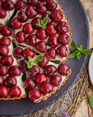 Тарталетка с черешней