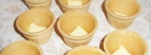 тарталетки с черной икрой. Шаг 2