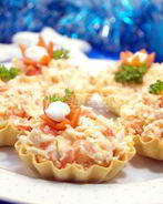 Тарталетки с крабовым салатом