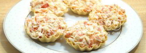 тарталетки с крабовым салатом. Шаг 4