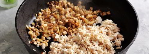 тарталетки с курицей, грибами и сыром. Шаг 6