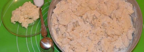 тарталетки с начинкой из крабовых палочек. Шаг 3